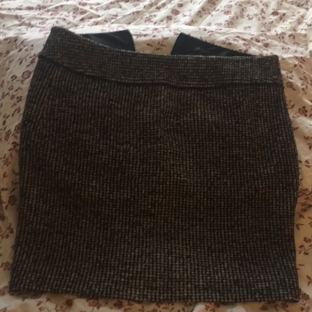 Hounds Tooth Skirt